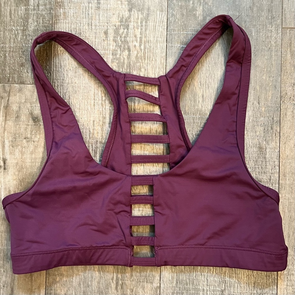 Pink peek-a-boo sports bra - M